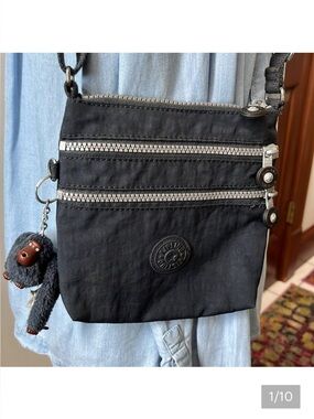 Kipling  mini bag  super light  2 front zip pockets   Monkey key ring   Like New